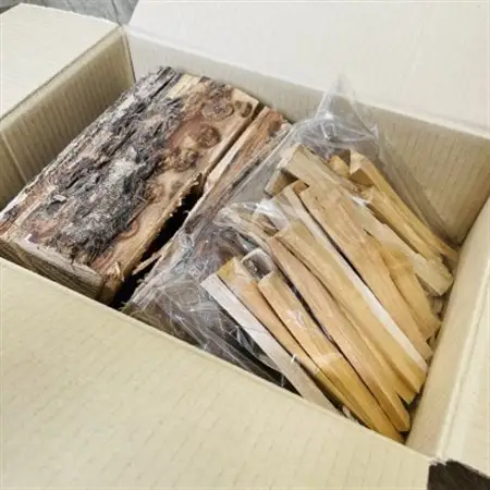 スウェーデントーチ焚き付けセット 5kg 北海道産 広葉樹 薪 キャンプ_北海道産 道東産 広葉樹 木の皮 焚き付け 用 薪 焚き火 初心者 ソロキャンプ キャンプ 10000円 北海道 釧路町 釧路超 特産品 _【1410203】