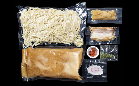 「ちゃーしゅうや武蔵」のからし味噌らーめん4食入 ラーメン セット 拉麺 味噌ラーメン みそラーメン 麺類 味噌 みそ らーめん 冷凍 冷凍食品 新潟 
