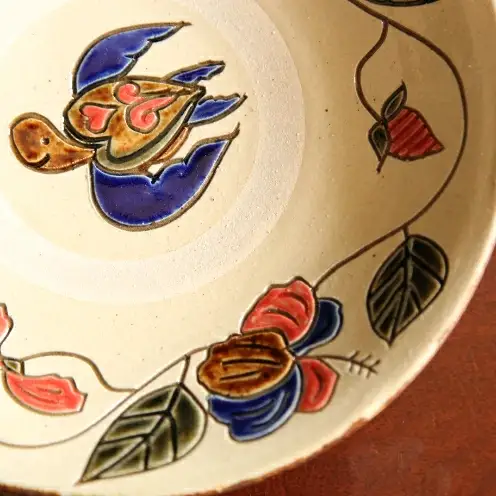 【陶芸工房ふじ】７寸皿（ハイビスカスとカメ）重ね焼き