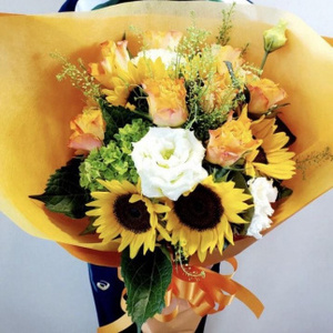 季節の花束 Sサイズ 12回 定期便 12ヶ月 ブーケ 花 生花 フラワー ギフト プレゼント 贈り物 お祝い 記念日 誕生日 母の日 敬老の日 インテリア 雑貨 飾り おしゃれ 華やか かわいい 季節の花 アレンジメント 癒し 空間 玄関 岩手県 盛岡市 東北 岩手 盛岡 有限会社田村フローリスト