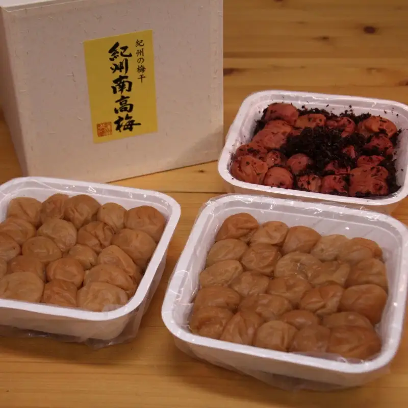 紀州南高梅３種盛り 計1.2kg分（各400g） 紀州手造り梅（塩分約10％）・紀州かつお梅（塩分約8％）・蜜恋（塩分約5％） / はちみつ梅干し 和歌山 田辺市 南高梅 梅干し 梅 かつお梅 はちみつ入り  セット 詰め合わせ 【kbe003-1】