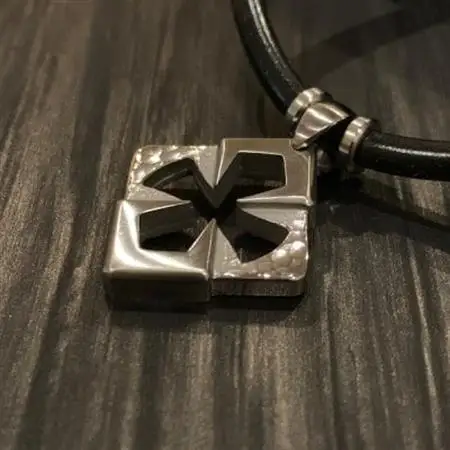 4clover　cross　ASHモデル(ツヤ消し仕上げ)スポーツネックレス_装飾品・工芸品 ペンダント・ネックレス アクセサリー _【配送不可地域：沖縄県】【1272959】