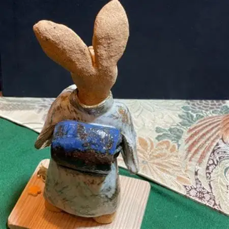 陶芸うさぎ　手作り1点もの!(お掃除おばさん)_雑貨     装飾品・工芸品  陶器・漆器 _【1299368】