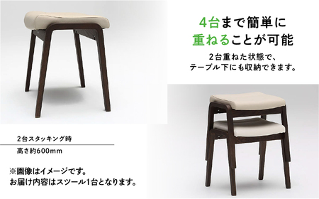 人気のkarimokuよりCT0406 スツールです！オーク材を使用したコンパクトな木製椅子。ナチュラルな質感は北欧スタイルやカフェ風のインテリアなどにおススメ。スタッキングも可能です♪ 人気のkarimokuよりCT0406 スツールです！オーク材を使用した