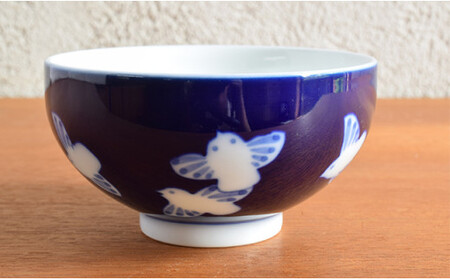 有田焼 ふくら雀 飯碗・湯呑セット【深川製磁】食器 器 うつわ 皿 ごはん茶碗 茶わん ちゃわん 湯呑み カップ 青 染付 鳥 縁起物 ギフト 食洗機対応 A80-59