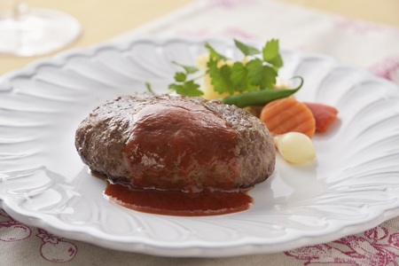 いけだ牛ハンバーグ4個セット180g×4個 冷凍 小分け 池田牛 テレビで紹介 ブランド牛 牛肉 お肉 北海道牛 国産 北海道 幻の赤毛和牛