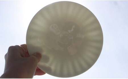 現代の名工 矢鋪與左衛門作【白磁しのぎ手 透過夏茶碗】有田焼 A300-48