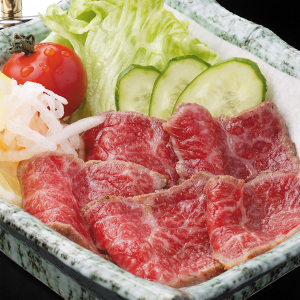 (冷凍)大和榛原牛 雅ステーキ（240g） ／ うし源本店 牛肉 黒毛和牛 A5 お取り寄せ モモ肉 鉄板焼 父の日 母の日 土産 キャンプ 奈良県 宇陀市 お中元 贈答用 贈り物 暑中見舞い お土産 お歳暮 内祝いまとめ買い 美味しい部位 