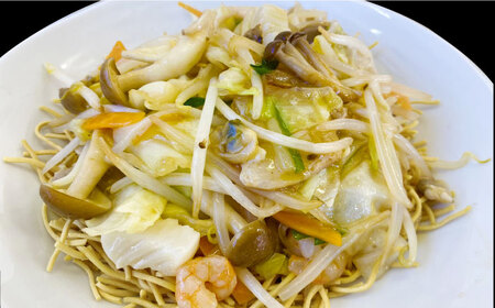 船食製麺のかた焼きそば約110g×20袋セット 特製あんかけの素付き 即席麺 パリパリ麺 あんかけ焼きそば 皿うどん 揚げ麺 横須賀【有限会社 船食製麺】 [AKAL021]