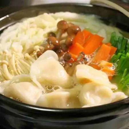 沖縄県産あぐー豚を100%使用した贅沢な餃子です　96個入(12個入×8袋)【配送不可地域：離島】【1222520】