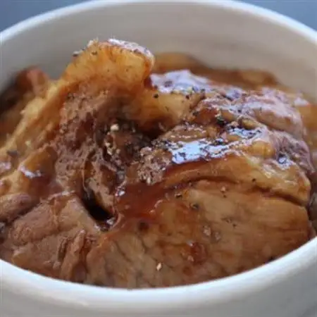 あぐー豚丼(肩ロース)　4人前/炭火の香り漂う特製タレ付です【配送不可地域：離島】【1249397】