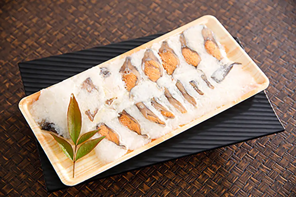 近江本にごろ　ふなずし　【160ｇ×1尾（スライス）】【AD02W】 鮒ずし