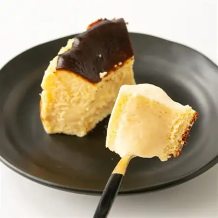 とろっとろバスクチーズケーキ_菓子・スイーツ ケーキ  _【配送不可地域：離島】【1425247】