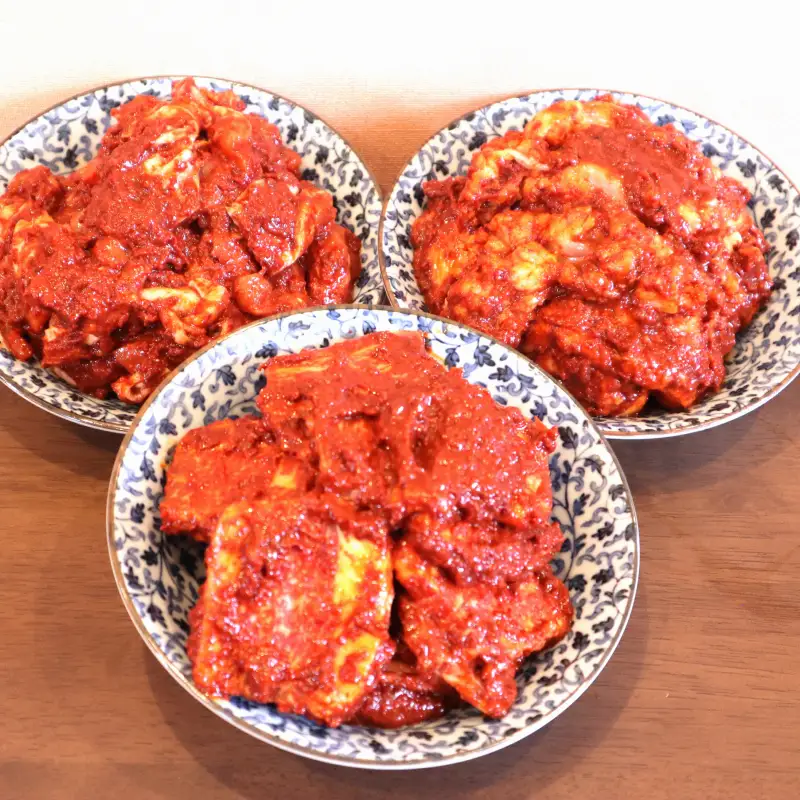 地獄焼き三種セット＜国産牛小腸・国産牛カルビ・国産地鶏＞_B168-006