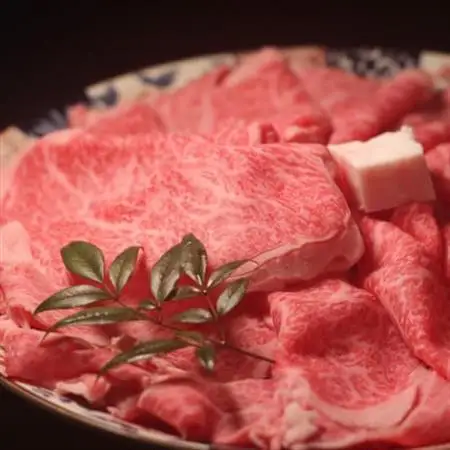 稲葉メルヘン牛(A4-A5)　しゃぶしゃぶ2種計600g(ロース300・モモ300)【配送不可地域：離島・北海道・沖縄県・東北・中国・四国・九州】【1291444】