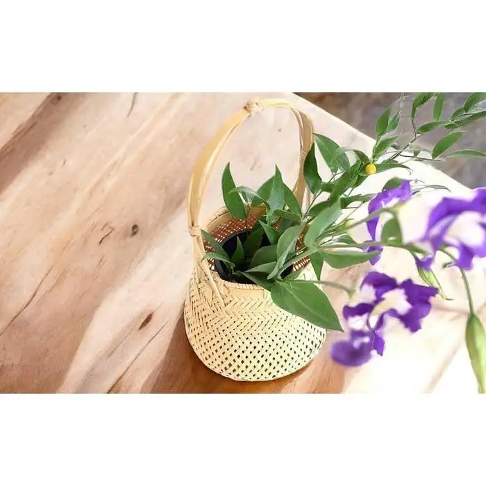 すみれ花入（兵庫県伝統的工芸品　有馬籠）