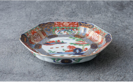 有田焼 【復刻古伊万里】 錦色絵六角焼皿 18cm 大慶 食器 うつわ 器 お正月 ハレの日 お祝い 取り皿 華やか A45-169