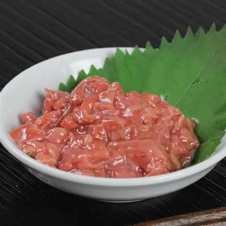 【枕崎港の かつお酒盗】業務用　一升瓶入り2.1kg　富士一水産 本場の味　鰹家 C0-74_魚介・海産物     惣菜・加工品 魚 缶詰・瓶詰   惣菜・加工品  缶詰・瓶詰 _【配送不可地域：離島】【1166355】