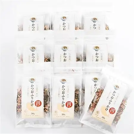ごはんのお供 サクサク食感 化学調味料無添加 かつおふりかけ10袋 枕崎産鰹節使用 A6-49_惣菜・加工品     魚介・海産物 カツオ 鮮魚 かつお 鰹_【配送不可地域：離島】【1166474】