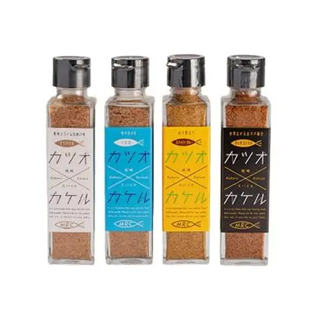 【カツオ×カケル】 4本セット【オリジナル・うま塩・リッチコンソメ・スパイシーカレー】A3-65_惣菜・加工品 乾物    惣菜・加工品     調味料 だし  ダシ  魚介・海産物 カツオ 鮮魚 かつお 鰹  魚介・海産物     惣菜・加工品 魚 缶詰・瓶詰   惣菜・加工品  缶詰・瓶詰   調味料   _【配送不可地域：離島】【1166553】