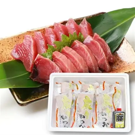 【鰹・豚】1kgセットB 枕崎産 一本釣り 戻り鰹1kg・黒豚ハンバーグ1kg  C0-44_肉 ハンバーグ 豚肉   魚介・海産物 カツオ 鮮魚 かつお 鰹_【配送不可地域：離島】【1166708】