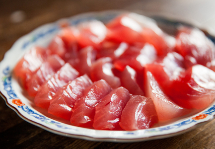 天然 キハダマグロ 赤身 柵 約1kg (2～4柵) 刺身 海鮮 簡単調理 大容量  鮮度抜群