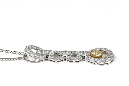 【ふるなび限定】【一点もの】ダイヤモンド（0.64ct）K18WGペンダント　R57　K05088-H　FN-Limited-SP