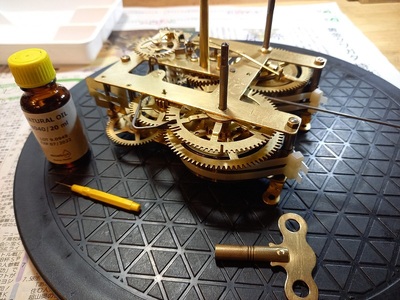 ゼンマイ式掛時計修理講座　＜WS002＞ [h015]