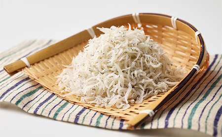 〈丸半堀江商店〉厳選しらす干し　1袋100g×8袋セット【配送不可：離島】 一匹一匹の大きさが揃った 個包装 