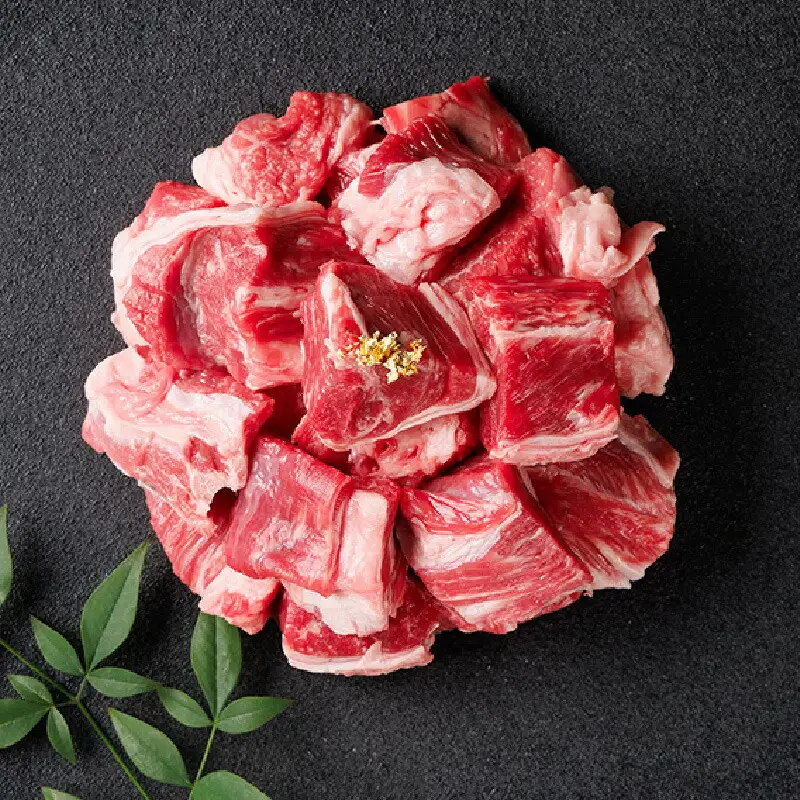 【神戸牛 煮込み用（スネ ･ ネック）250g 冷凍】ギフト 高級和牛 牛肉 ステーキ しゃぶしゃぶ すき焼き 焼肉 大人気 ふるさと納税 キャンプ バーベキュー 年末年始 お盆 ボックス ごちそう 和牛 国産 熱田 但馬牛 但馬 神戸  村岡 和牛セレブ 12000円 58-20