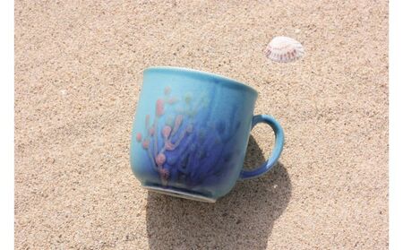 【datta.沖縄南の島陶芸工房】珊瑚カップ 瑠璃紺x純白（ペアセット）