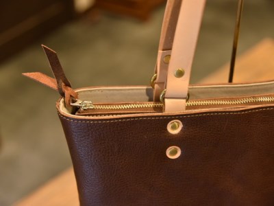 ハンドメイド　レザートートバッグ・名入れ可能【CC05W】