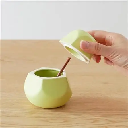 洋梨の形のシュガーポット poire ラ・フランス【ttyokzk ceramic design】_雑貨・日用品  キッチン用品 _【1096312】