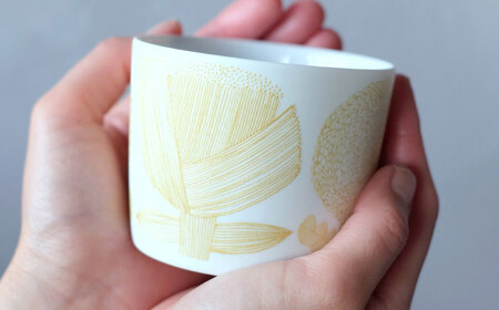 【美濃焼】 カップ ペアセット ＜BIRDS' WORDS＞ DAY BY DAY CUP [FLOWERS] イエロー × グレー 瑞浪市 / FLYWAY [AZCC010]