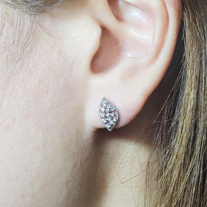プラチナ扇形ダイヤモンドピアス 0.20ct  プラチナ900 ピアス ジュエリー アクセサリー PT900 レディース ダイヤ0.10ct×2 カラット 天然 ダイヤモンド プラチナ 宝飾 ジュエリー アクセサリー 山梨県 甲斐市 BQ-67