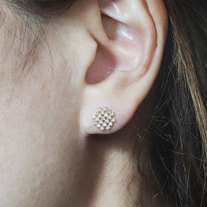 K18 シンメトリーダイヤモンドピアス 0.28ct   K18 ジュエリー アクセサリー ピアス ダイヤモンド イエローゴールド ホワイトゴールド ピンクゴールド ダイヤ0.14ct×2 カラット 天然 ダイヤモンド レディース ファッション 宝飾 ジュエリー アクセサリー 山梨県 甲斐市 BQ-75