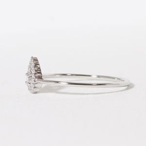 プラチナ しずく取り巻きダイヤモンドリング 0.12ct　指輪  リング ジュエリー アクセサリー ダイヤモンド PT900 プラチナ ダイヤ 0.12ct カラット プラチナ900 天然 ダイヤモンド レディース ファッション 宝飾 ジュエリー アクセサリー 山梨県 甲斐市 BQ-76