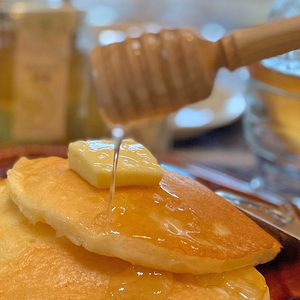 はちみつ くろがねもち 1200g 純粋国産｜はちみつ