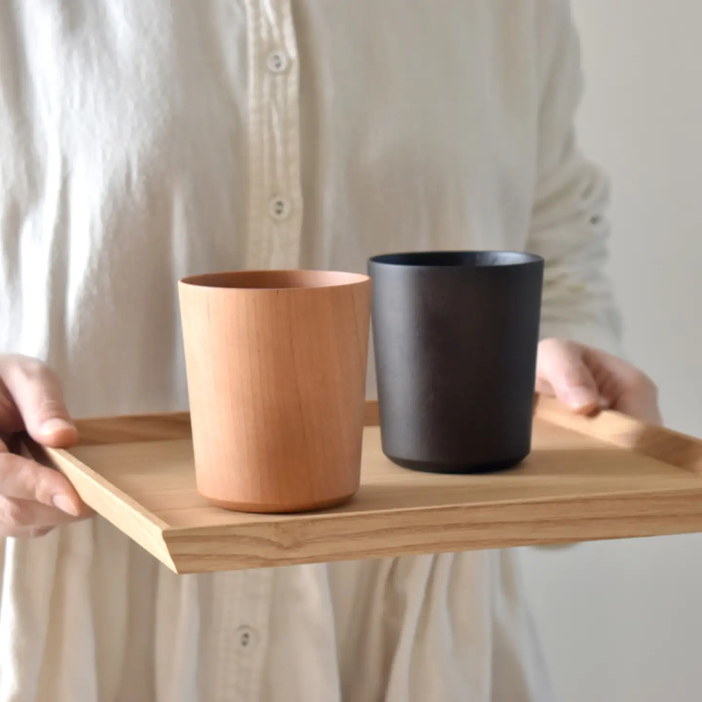 【Hacoa】食卓に温もりを添える天然木チェリーのコップ ダークブラウン「Wooden Cup」
