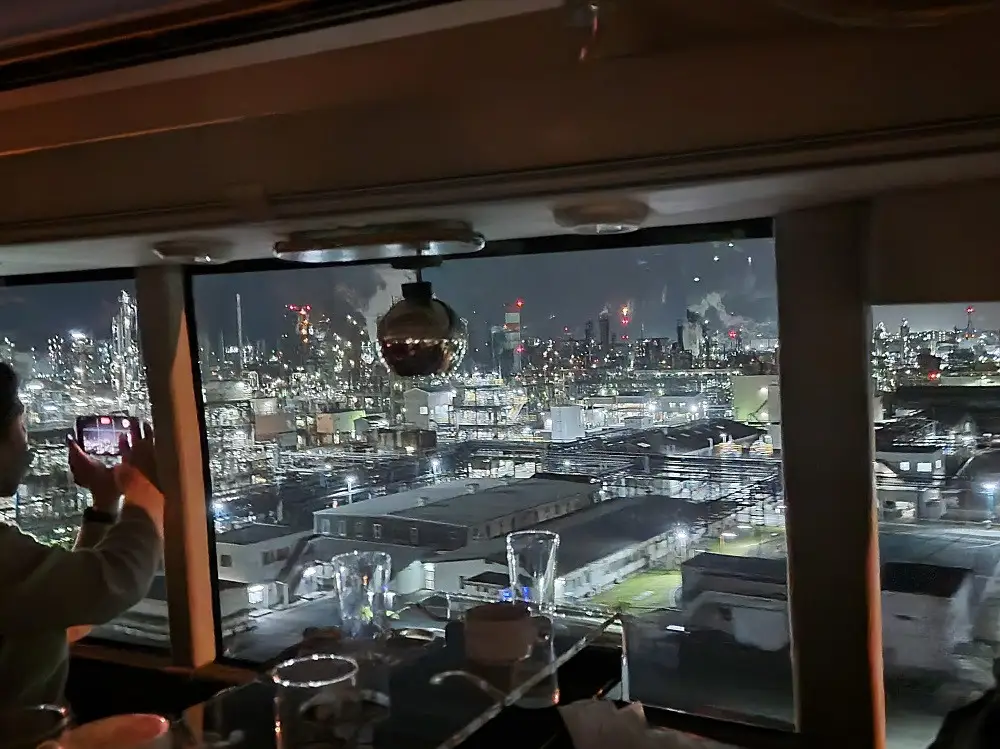 【人気ドラマで紹介】レストランバスの川崎工場夜景コース『イタリアンとお酒と川崎工場夜景を楽しむ夜』のご予約に使えるWEBクーポン【１５，０００円分】
