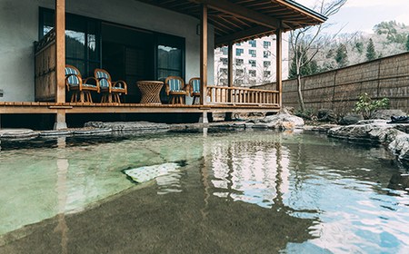 【レビューキャンペーン】【温泉の街・平川市】平川市温泉共通利用券（200円券10枚綴り）　【 チケット 入浴チケット 日帰り入浴 日帰り温泉 お出かけ 観光 旅行 旅の疲れ 癒し 休息 】[hi-0049-001]