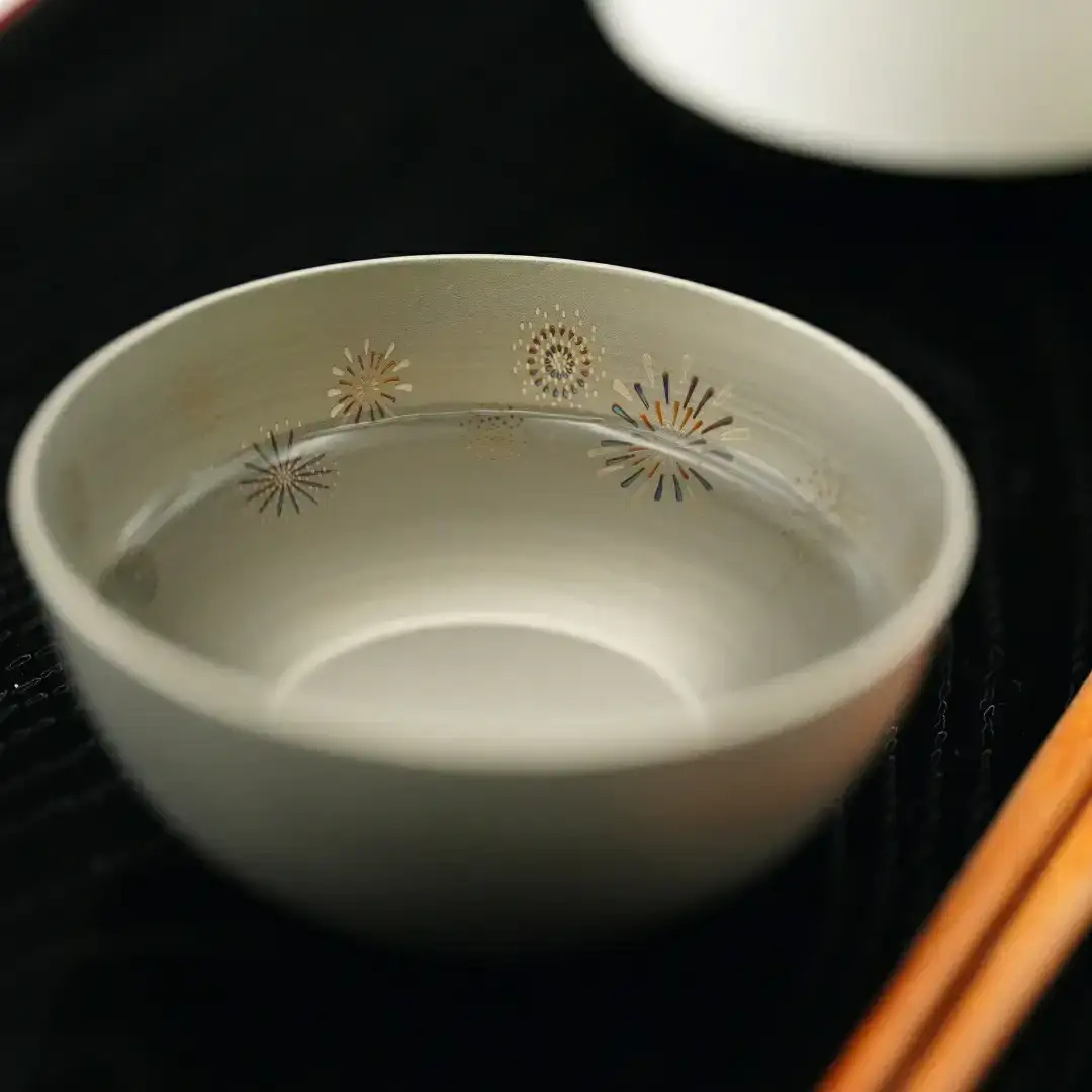 純チタン製お猪口 裕(Yuu)・秋(紅葉) オシャレ おちょこ ぐいのみ おしゃれ 酒器 日本酒 チタン 燕三条製 プレゼント 退職祝い  【022S069】