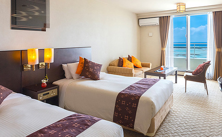 宿泊券 【サイプレスリゾート久米島】デラックスオーシャンビュー 1泊朝食付きペア宿泊券