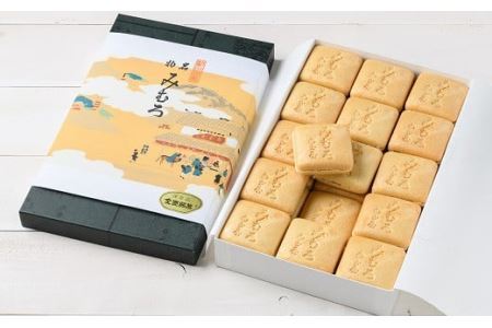 AC-68.【奈良の和菓子】名物みむろ（最中） 小型30個入