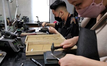 彫金 シルバー 槌目バングル 制作 体験 コース 1名 FABBRICA OSAWA ／ 体験チケット