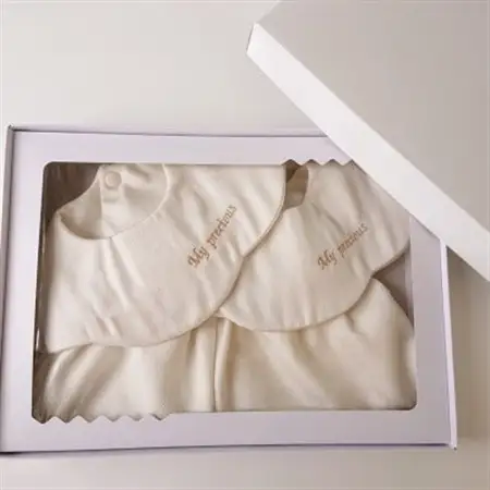 丹後シルク　スタイ刺繍入2枚・パンツセット_装飾品・工芸品 子供・ベビー 洋服 _【1498692】