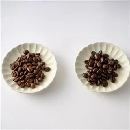 【保存缶付】白のブレンド＆赤のブレンド(豆)_飲料・ドリンク コーヒー豆 コーヒー・コーヒー豆 珈琲 珈琲豆_【1490985】