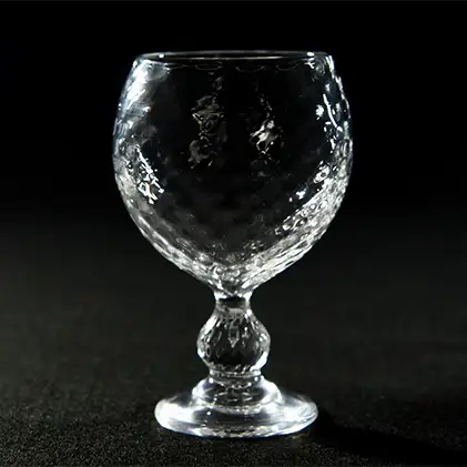 パイナップル柄ワイングラス（1脚）〈ガラス パイナップル柄ワイングラス ワイングラス コップ グラス 工芸品 食器 日用品 〉 