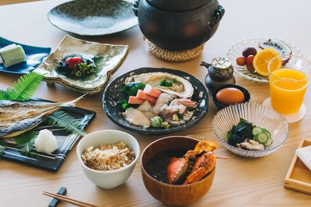 伊勢志摩 MOKU ISESHIMA ペア宿泊券(1泊2食付) 1日1組限定  旅行 観光 限定 オーベルジュ 鮨 伊勢 志摩 おすすめ 人気  旅行券 宿泊券 チケット クーポン 貸切 サウナ 高級 離島  