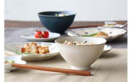 有田焼 ペア茶碗セット ルリマット&ミスト錆 ご飯茶碗【山忠】ごはん茶碗 ライスボウル ボウル 食器 器 うつわ 軽量 シンプル モダン おしゃれ マット ブルー ホワイト 小ぶり 2個セット 夫婦茶碗 結婚祝い ギフト  A22-58